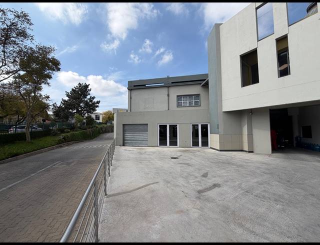 345M² WAREHOUSE TO LET IN HALFWAY HOUSE